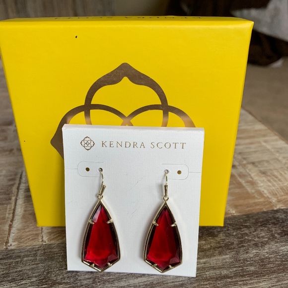 Kendra Scott Jewelry - Kendra Scott Carla Drop Earrings NWT